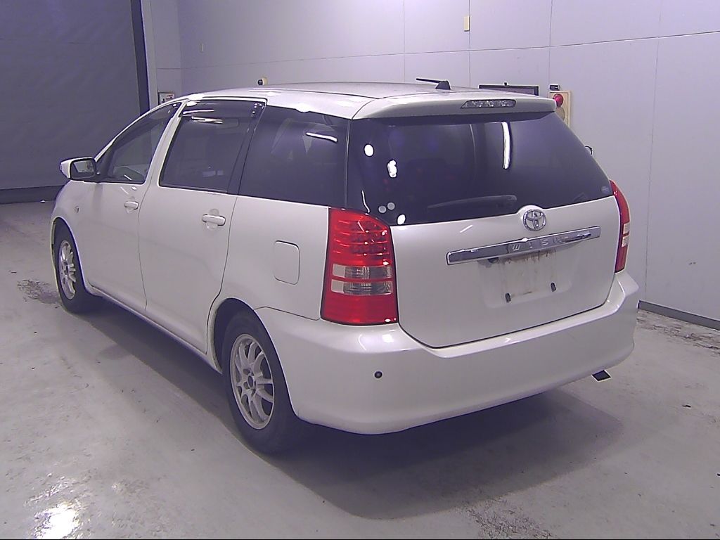 2003 Toyota Wish G auction photo 5