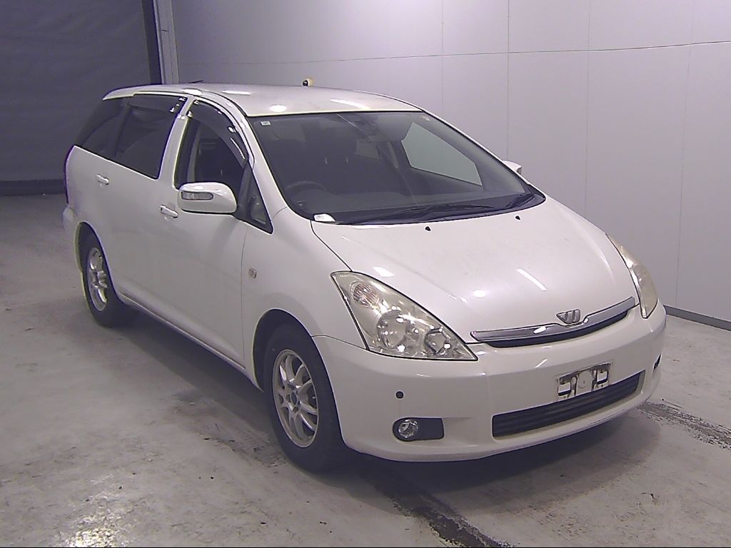 2003 Toyota Wish G Japan auction vehicle