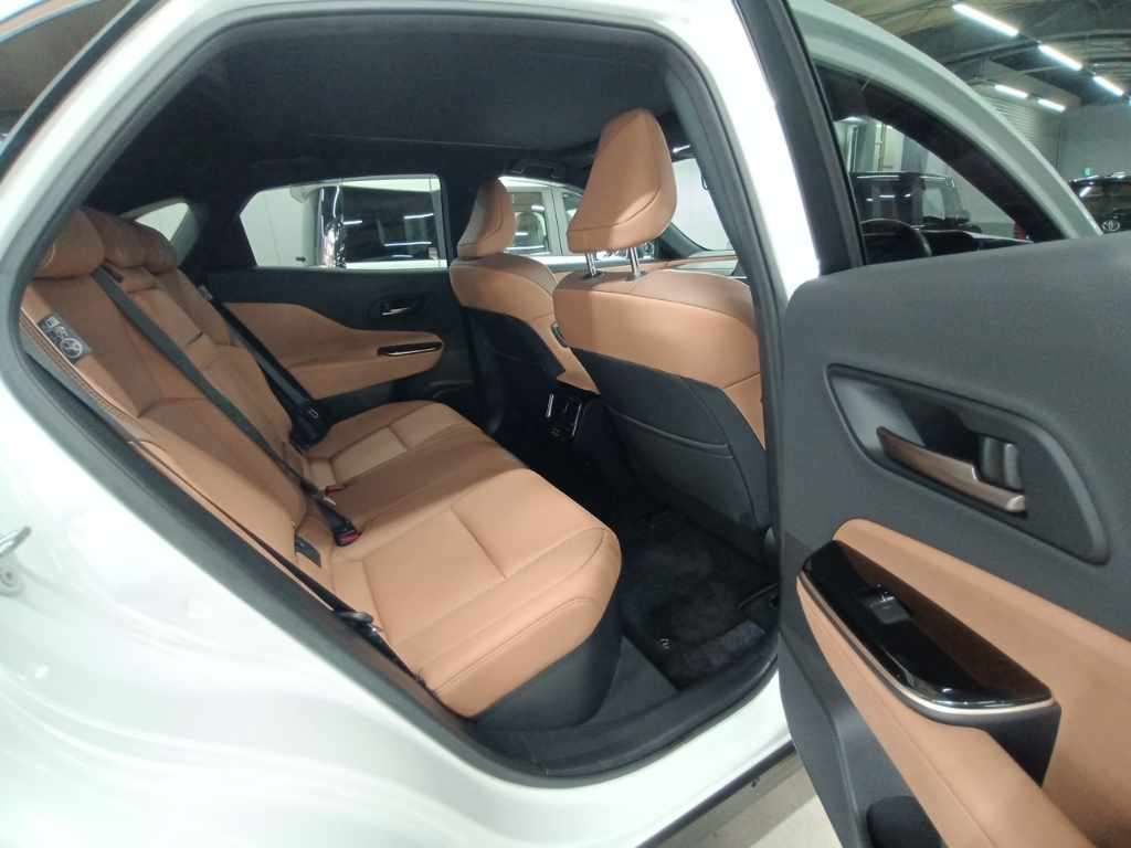 2023 Toyota Crown Sport Z 4WD auction photo 12