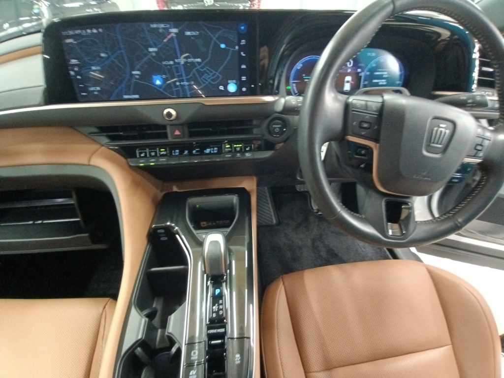 2023 Toyota Crown Sport Z 4WD auction photo 11