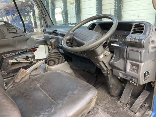 2002 Isuzu ジャストン Watering truck auction photo 2