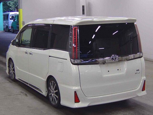 2019 Toyota Noah SI WXB 2 auction photo 2