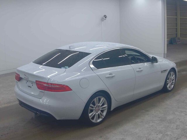 2018 Jaguar XE XE Prestige auction photo 5