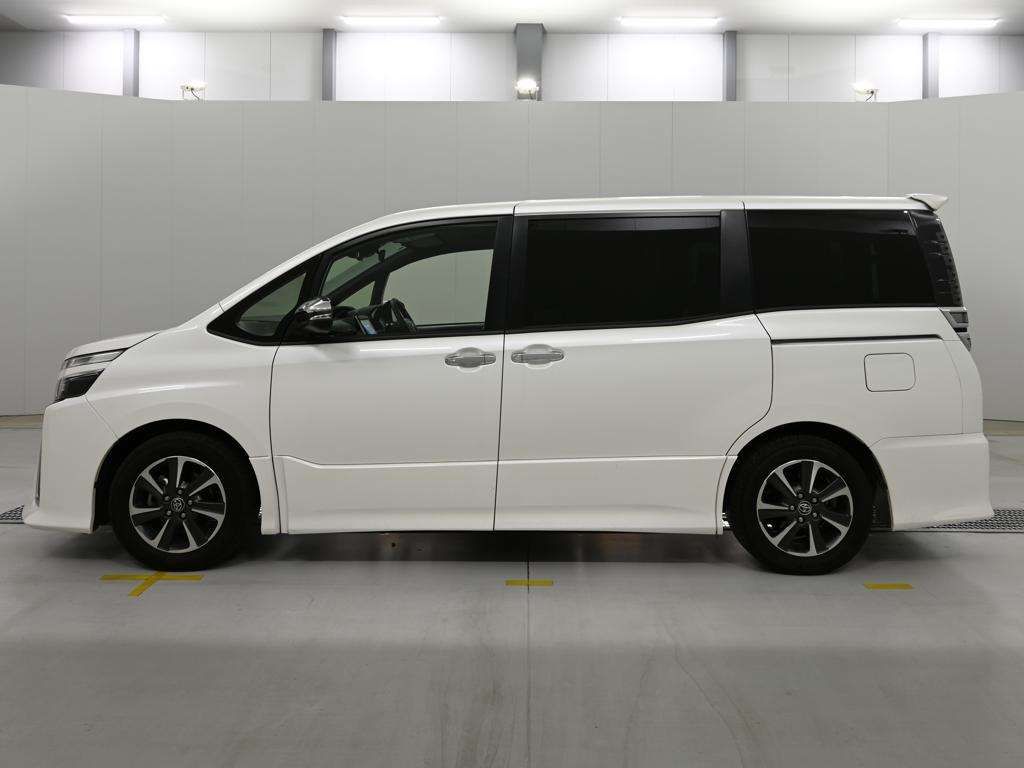 2021 Toyota Voxy ZS キラメキ3 auction photo 4