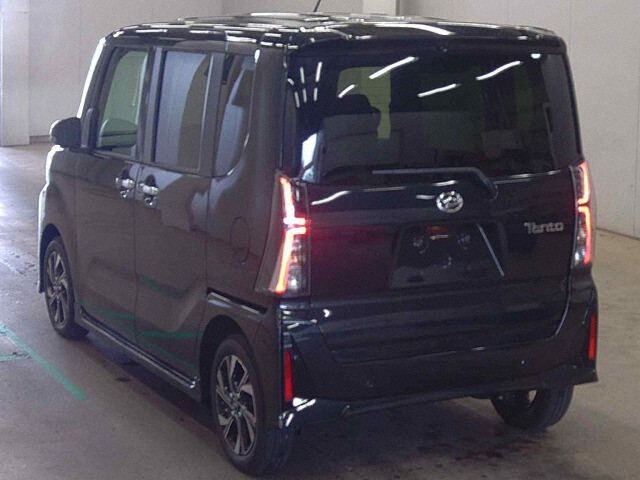 2025 Daihatsu Tanto Custom X Limited auction photo 2