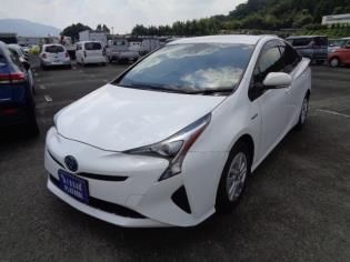 2017 Toyota Prius S Japan auction vehicle