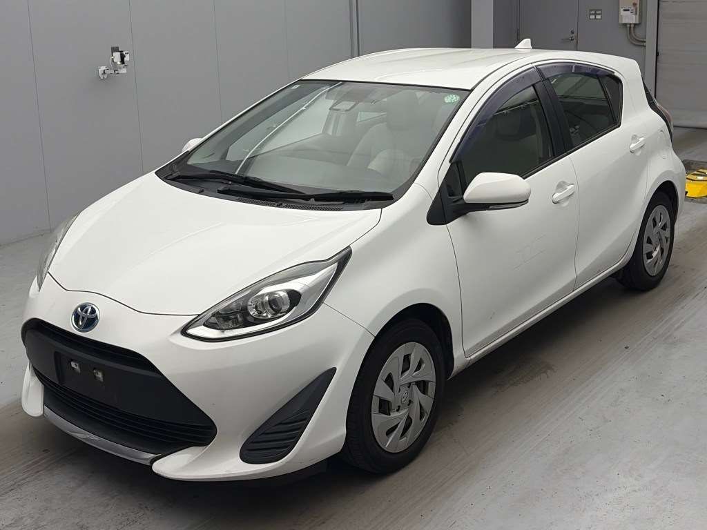 Japan Auction Vehicles 4 2021 Toyota Aqua L auction photo