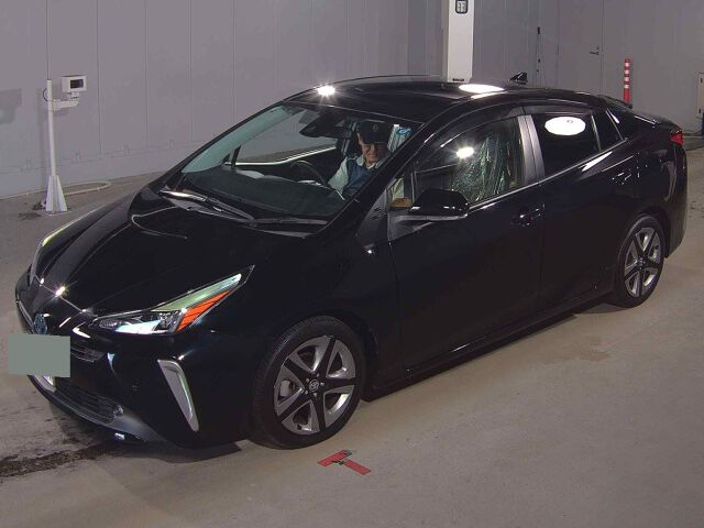 2021 Toyota Prius S Touring Selection auction photo 4