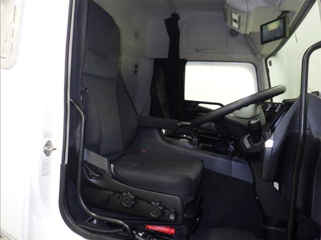 2023 Mitsubishi Fuso Wing auction photo 6