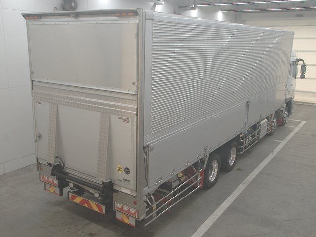 2023 Mitsubishi Fuso Wing auction photo 2