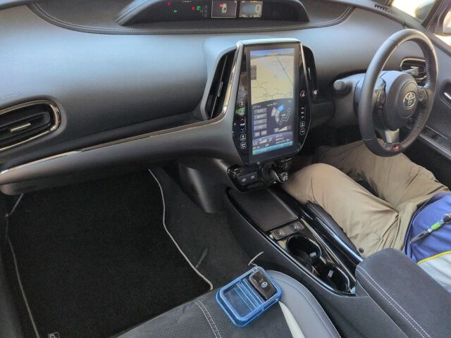 2020 Toyota Prius PHEV SナビP GRスポーツ auction photo 3