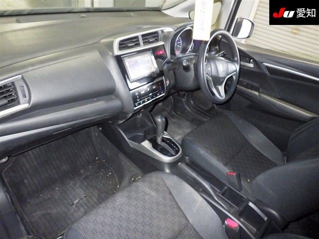 2015 Honda Fit 13G F Package auction photo 3