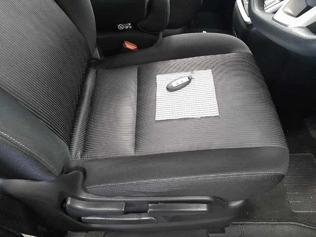 2017 Nissan Serena Highway Star V Selection auction photo 10