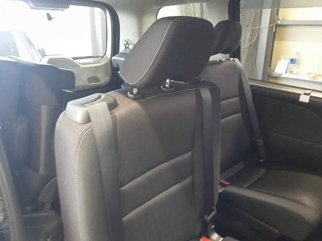 2017 Nissan Serena Highway Star V Selection auction photo 11