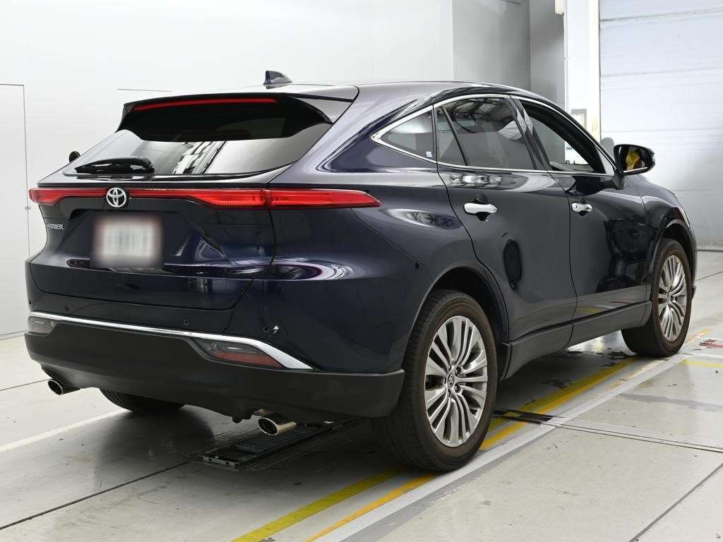 2022 Toyota Harrier Z auction photo 2