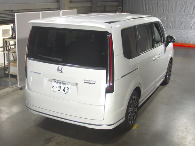 2026 Honda Stepwgn Premium Line auction photo 2