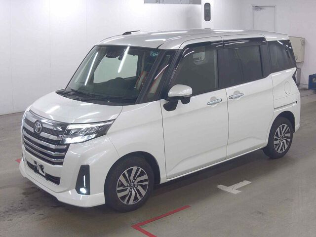 2024 Toyota Roomy Custom G auction photo 4
