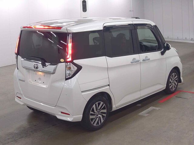 2024 Toyota Roomy Custom G auction photo 5
