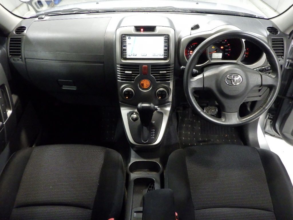 2006 Toyota Rush 4WD G auction photo 3