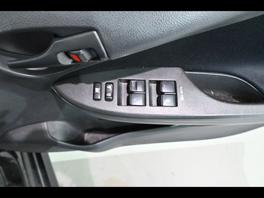 2009 Toyota Corolla Fielder 1.5X Aero Tourer auction photo 12