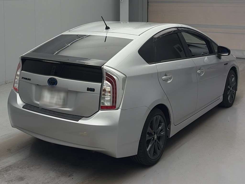 2015 Toyota Prius auction photo 2