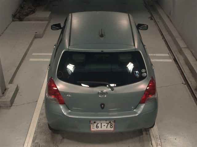 2009 Toyota Vitz Fシャンブルアパリコレクション auction photo 7