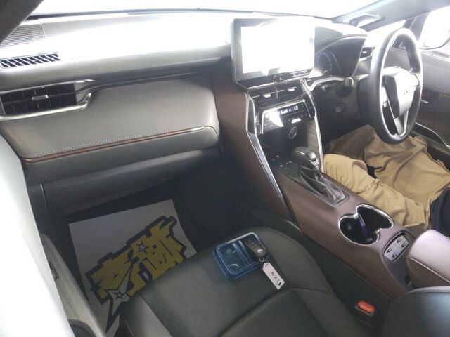 2024 Toyota Harrier Z Leather Package 4WD auction photo 3