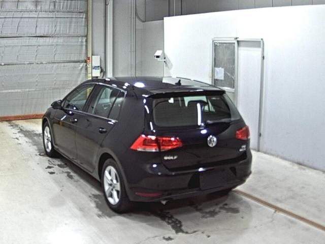 2015 Volkswagen ゴルフ TSIコンフォートラインプレミアムエディション auction photo 2