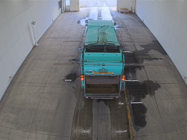 2006 Isuzu Forward ジンカイ auction photo 3
