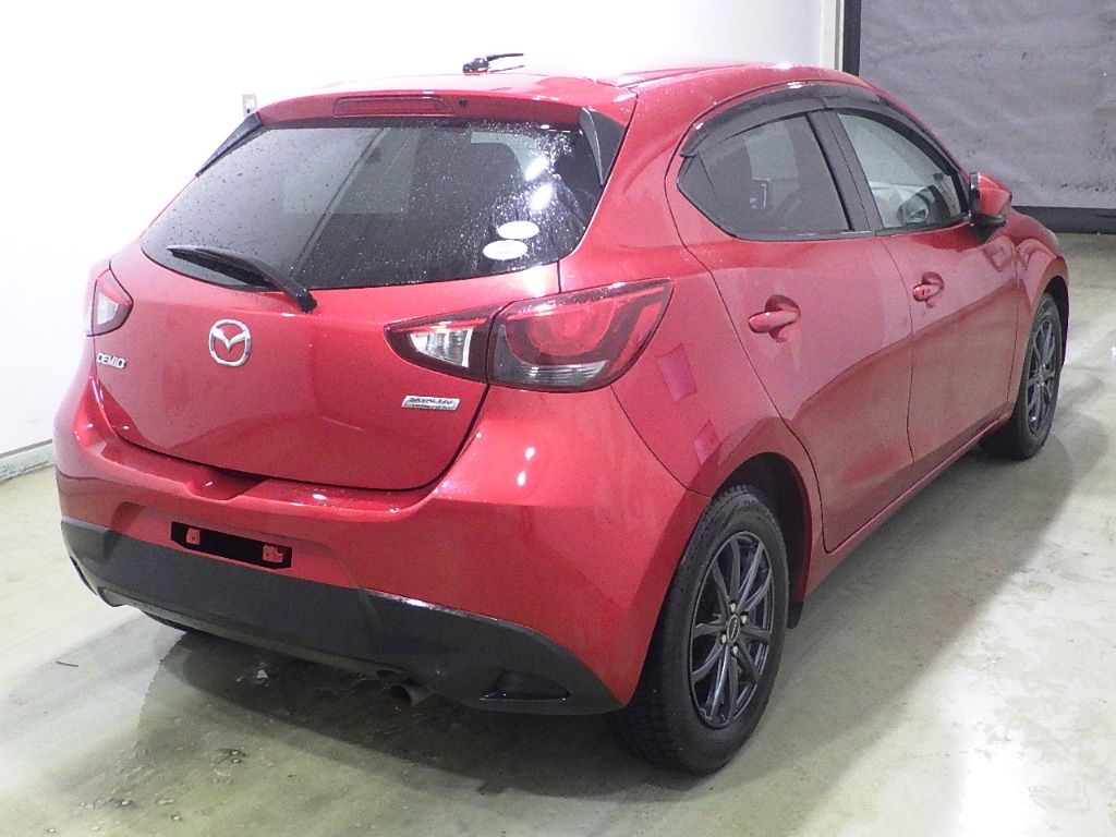2014 Mazda Demio 13S auction photo 2