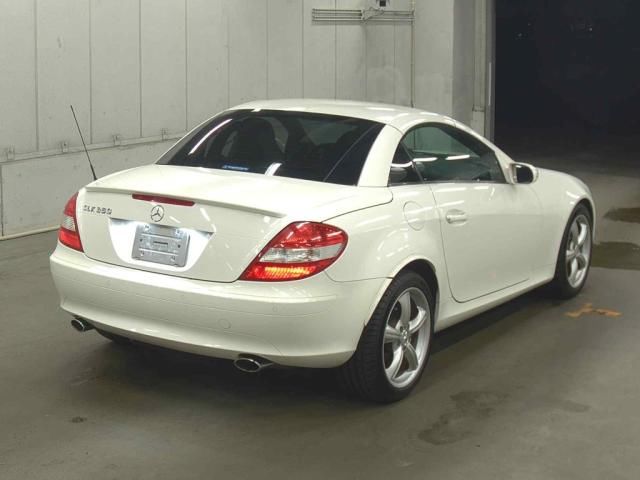 2005 Mercedes-Benz SLK 350 auction photo 3