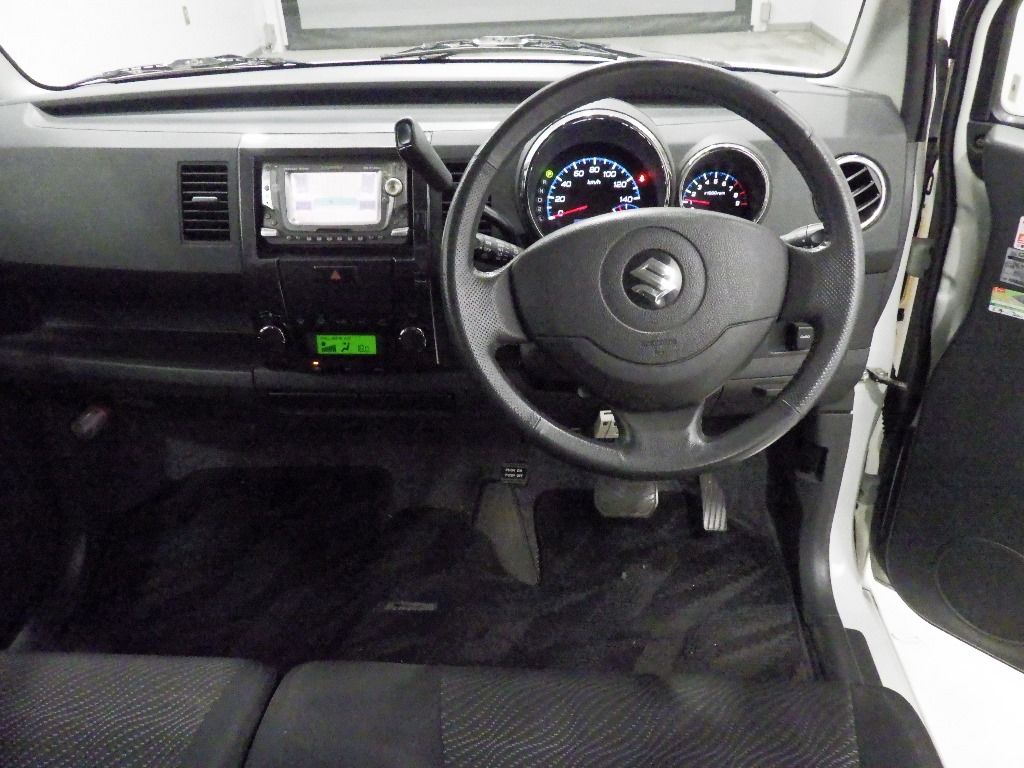2007 Suzuki Wagon R スティングレーT auction photo 3