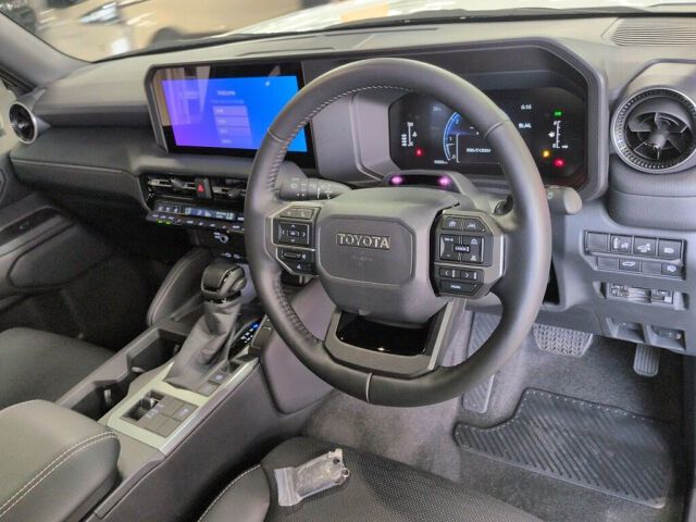 2025 Toyota Land Cruiser 250 VX 4WD auction photo 3