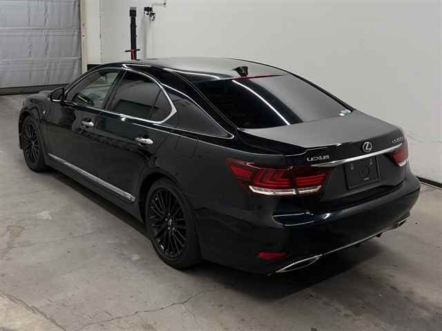 2015 Lexus LS LS600h FスポーツXライン auction photo 2