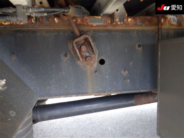 2017 Isuzu 13.9t auction photo 6