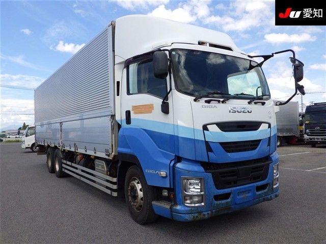 2017 Isuzu 13.9t Japan auction vehicle