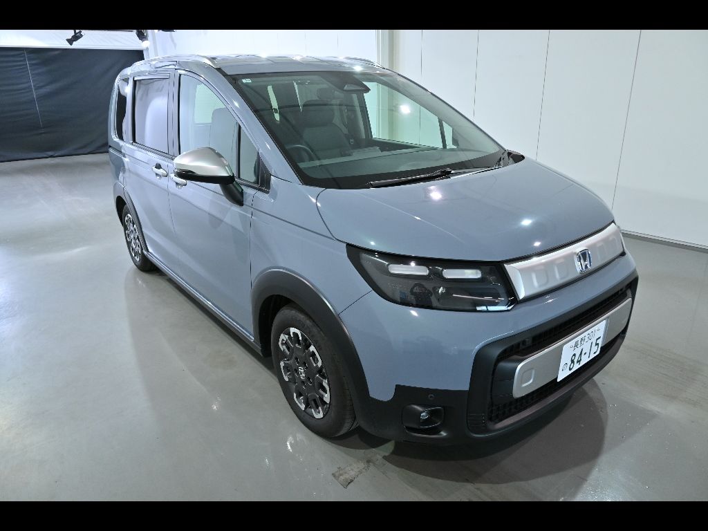 2025 Honda Freed e:HEV 5 Japan auction vehicle