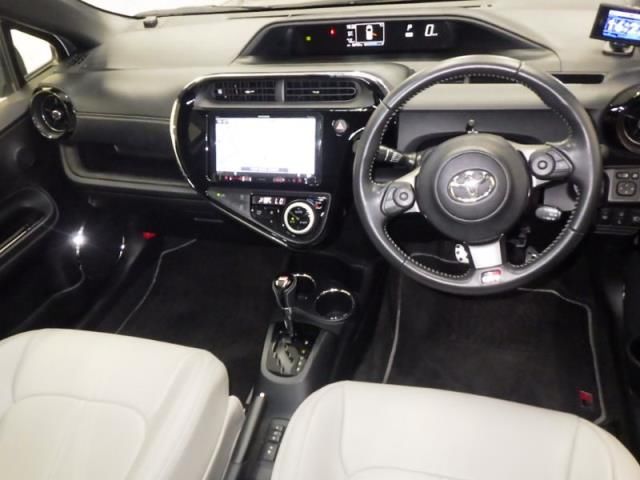 2019 Toyota Aqua G GR SPORT auction photo 3