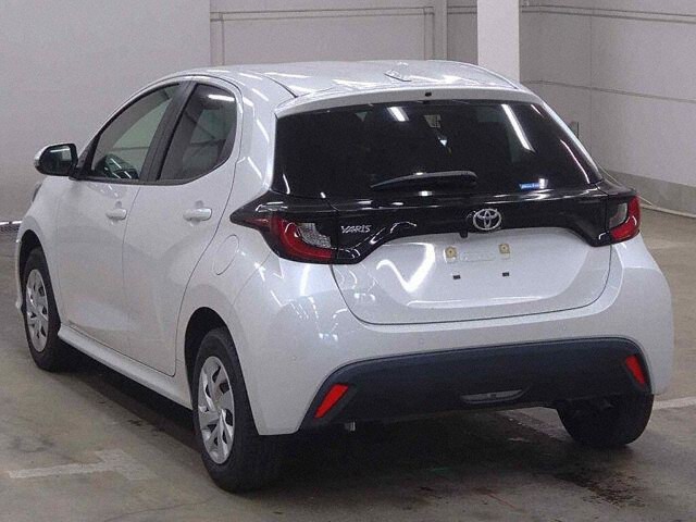 2024 Toyota Yaris X 4WD auction photo 2