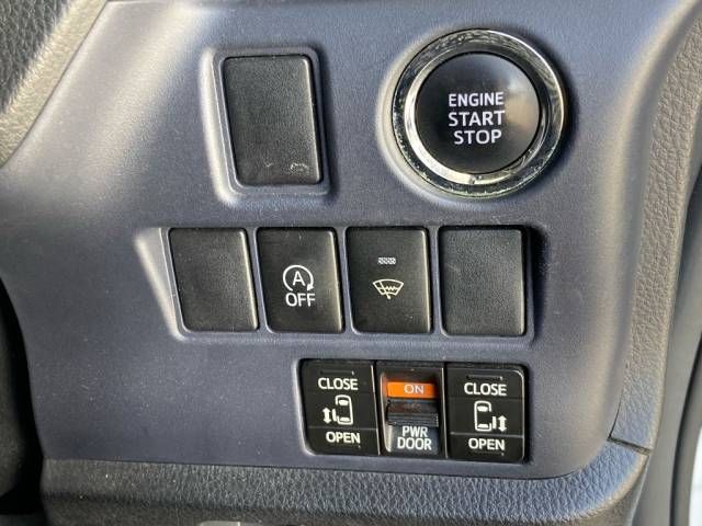 2014 Toyota Noah Si auction photo 5
