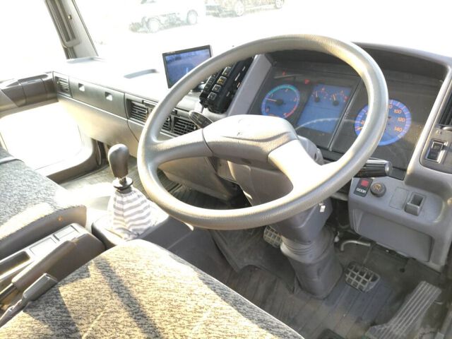 1997 Toyota Dyna Seksai auction photo 3