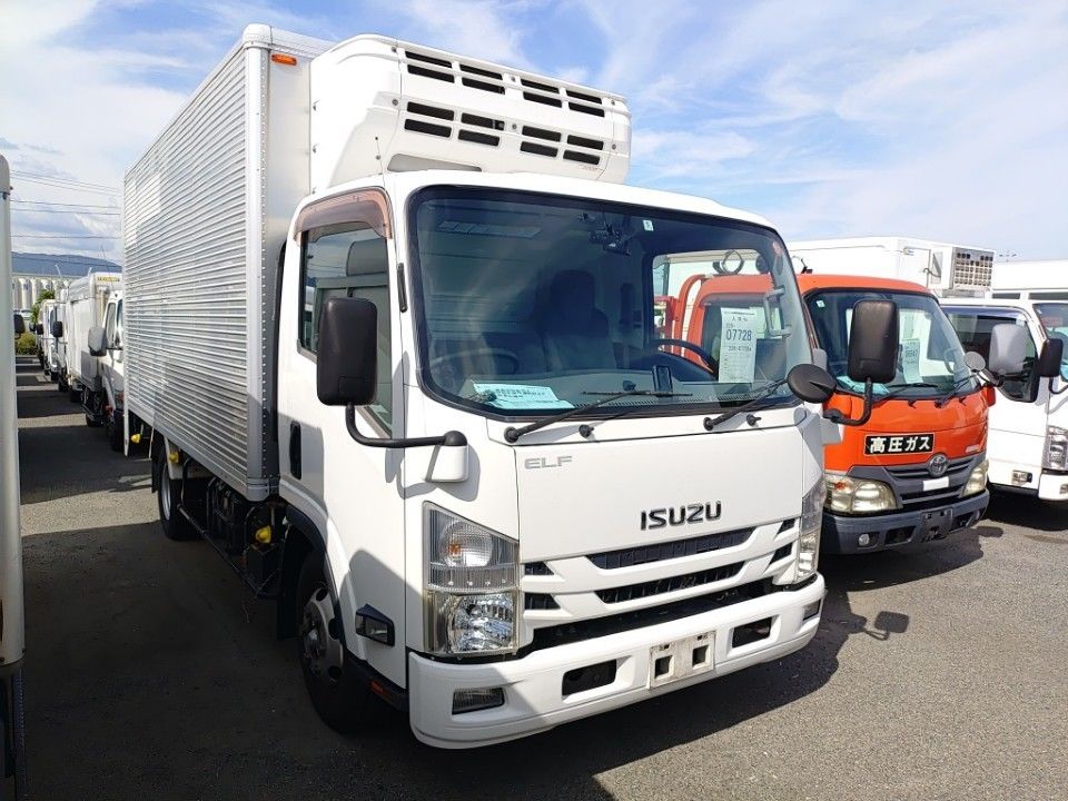 2017 Isuzu Elf auction photo 4
