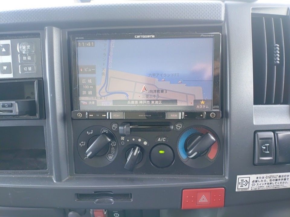 2017 Isuzu Elf auction photo 11