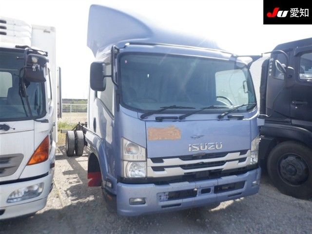 2018 Isuzu Forward Japan auction vehicle