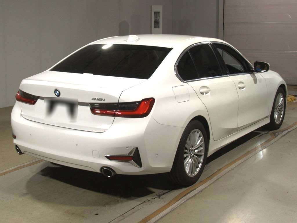 2021 BMW 3 Series 318i 40th Anniversary ED auction photo 2