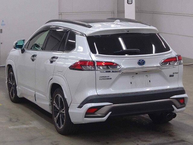 2022 Toyota Corolla Cross ハイブリッドZ 4WD auction photo 2