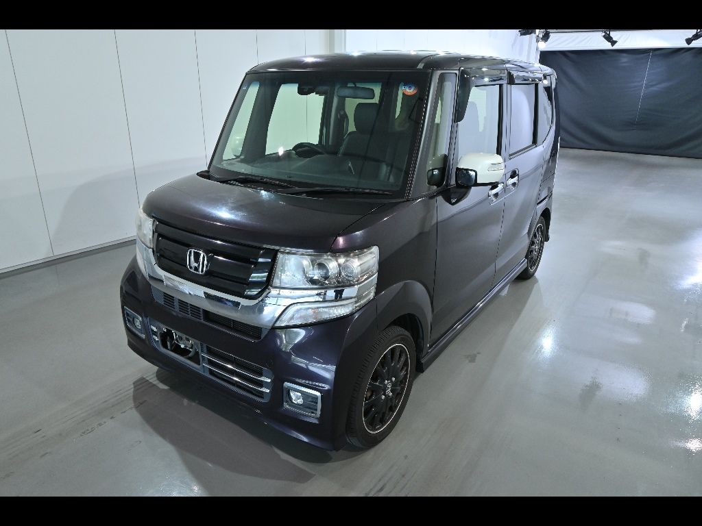 2017 Honda N-BOX カスタムターボSSブラックスタイルパッケージ auction photo 4