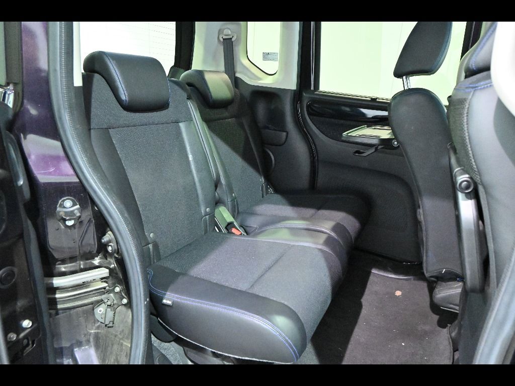 2017 Honda N-BOX カスタムターボSSブラックスタイルパッケージ auction photo 7