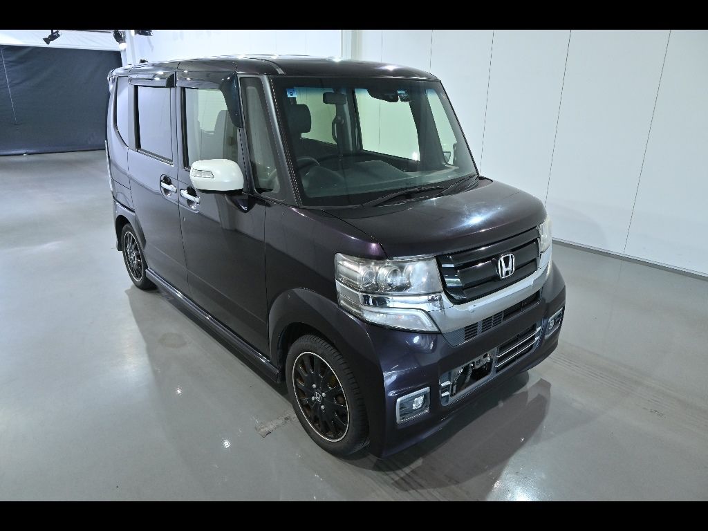 Japan Auction Vehicles 15 2017 Honda N-BOX カスタムターボSSブラックスタイルパッケージ auction photo