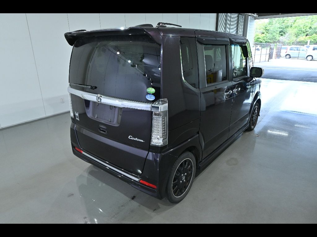 2017 Honda N-BOX カスタムターボSSブラックスタイルパッケージ auction photo 2
